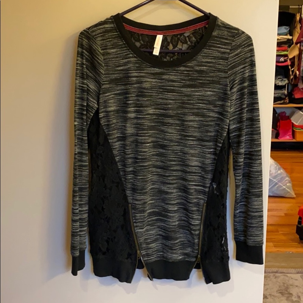 Women’s Lace detail long sleeve shirt